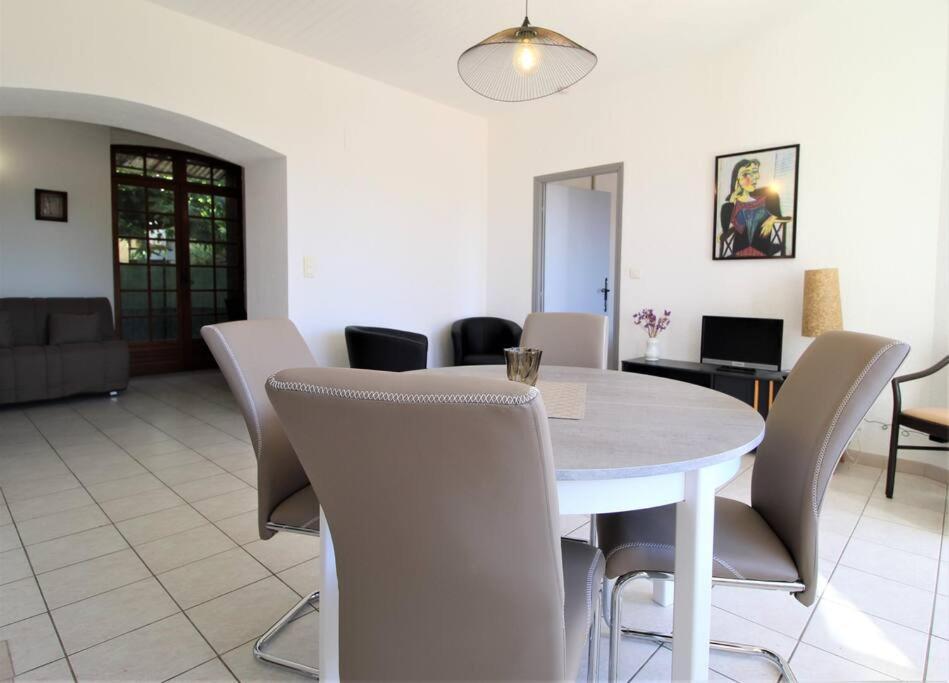 La Petite Venise Apartment กูว์ดาร์คส์ ภายนอก รูปภาพ